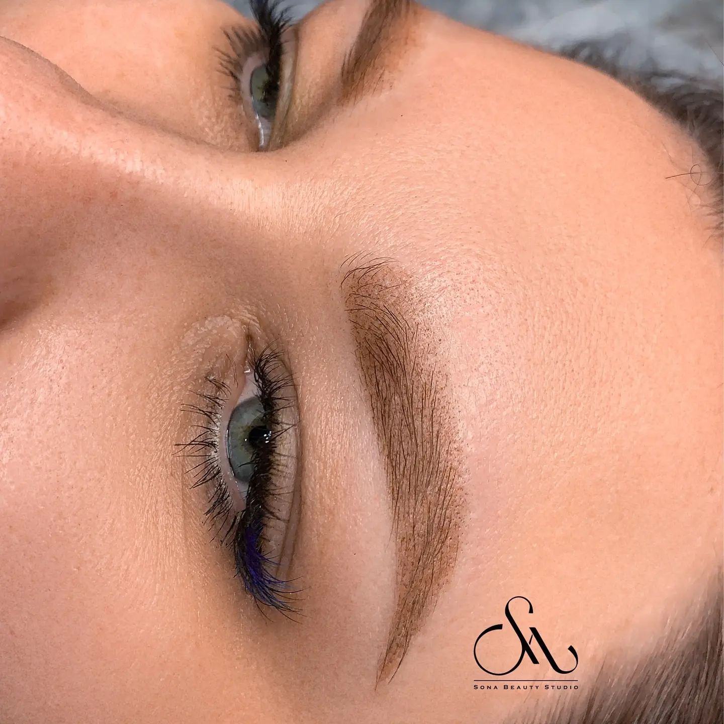 Referenz: Augenbrauen im Sona Beautystudio Coburg