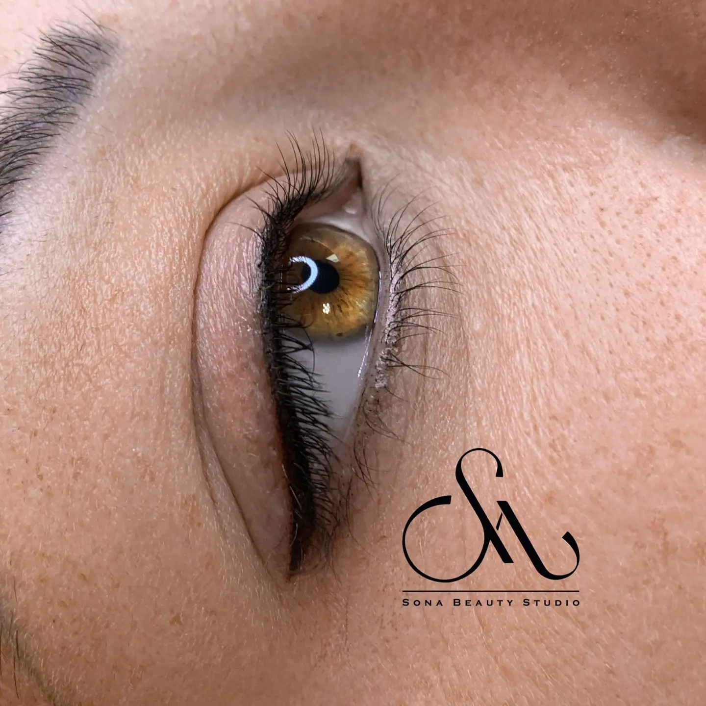 Referenz: Eyeliner im Sona Beautystudio Coburg