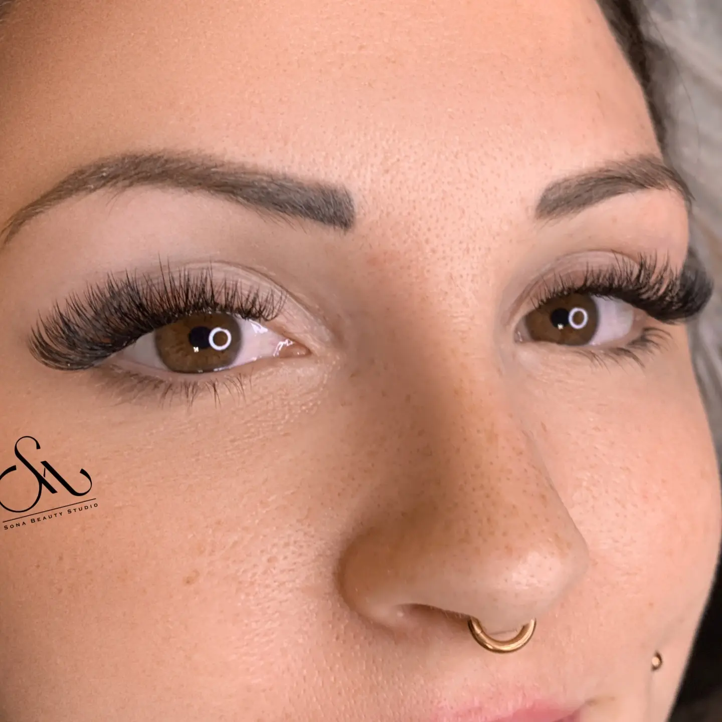 Referenz: Wimpernverlängerung im Sona Beautystudio Coburg